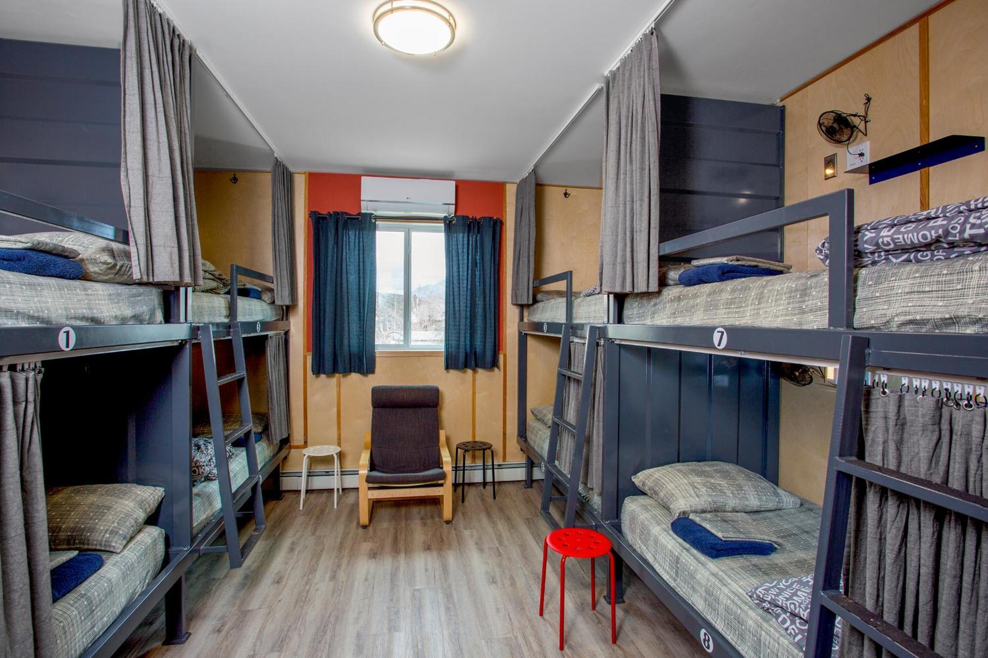 Jasper Downtown Hostel Екстериор снимка