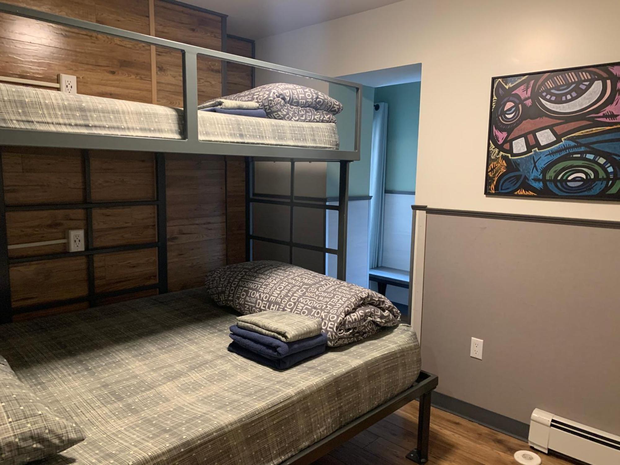 Jasper Downtown Hostel Екстериор снимка
